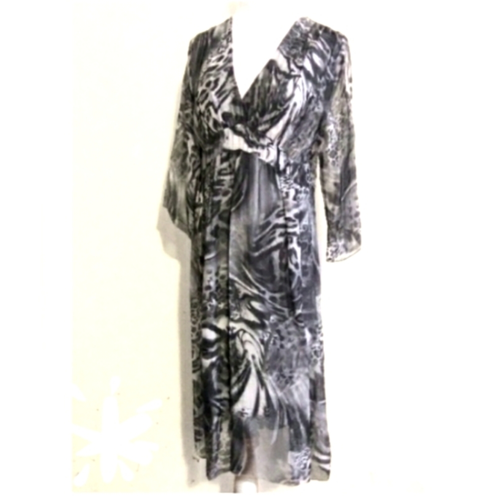 Italian LOLA Dress Black And Grey - Picture 9 of 9